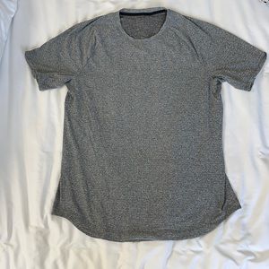 short sleeve heather dark gray Lululemon shirt